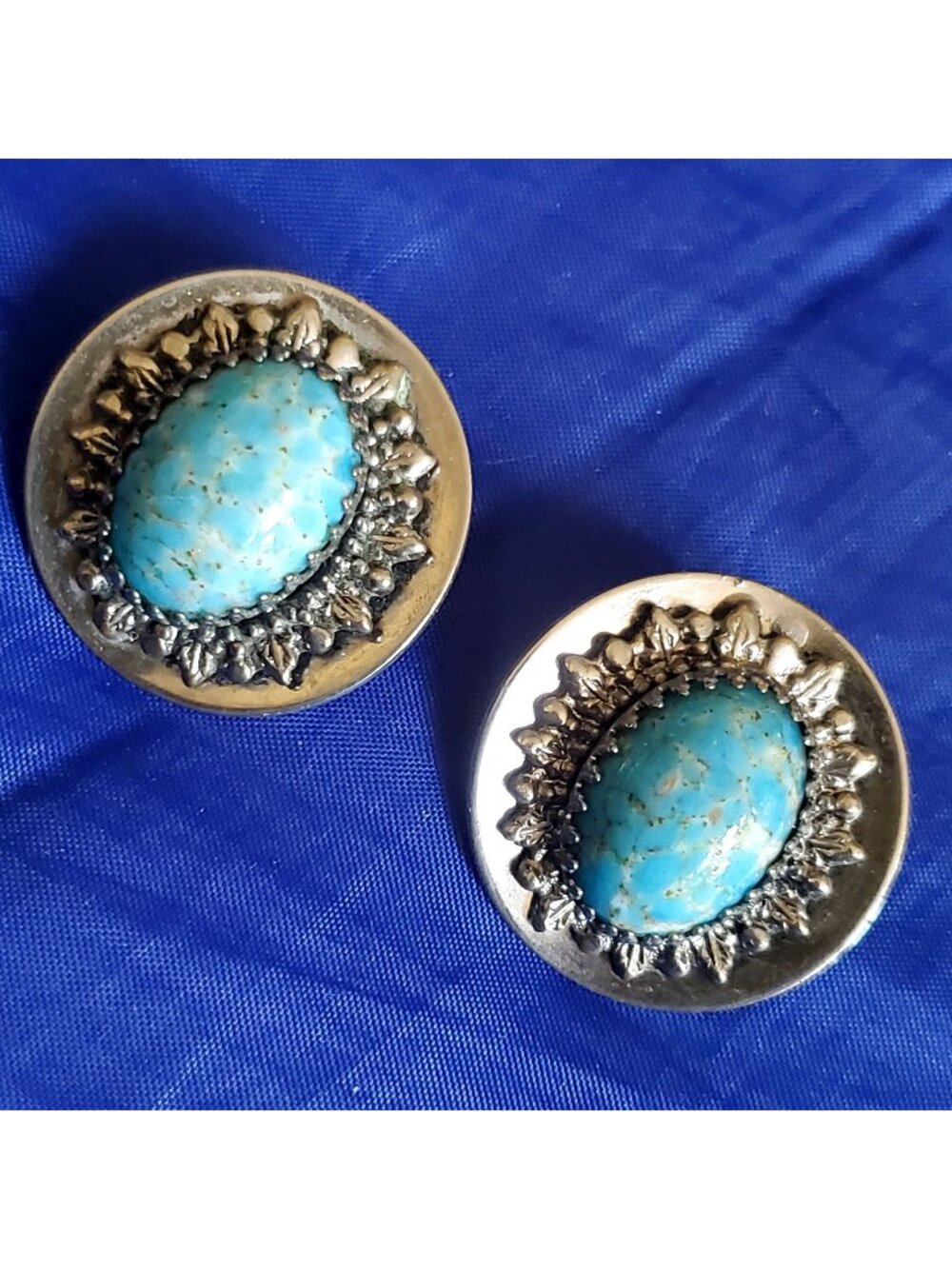 VTG Turquoise Tone Clip On Earrings Silver Tone Southwest Boho 1”